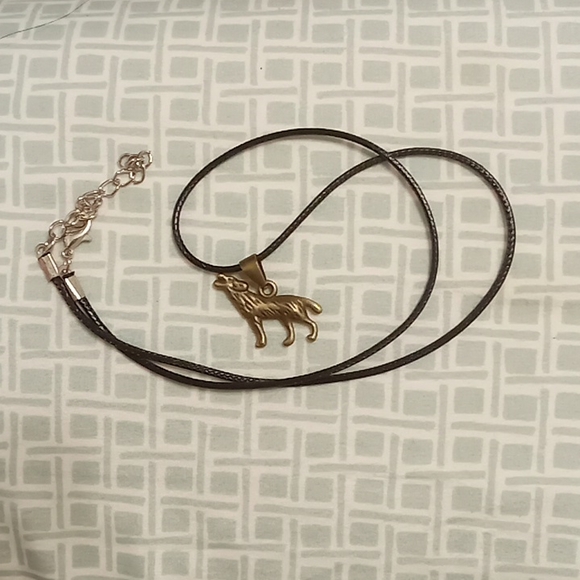 New Wolf cord necklace - Picture 2 of 3